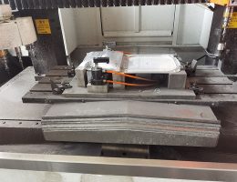 жарықдиодты жарықтандыру тесіктері жасайды